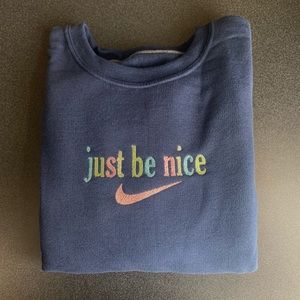 N!KE embroidered crewneck